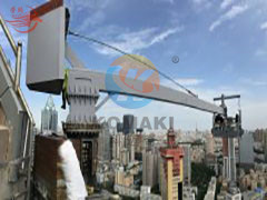 新疆建設(shè)銀行 擦窗機安裝就位